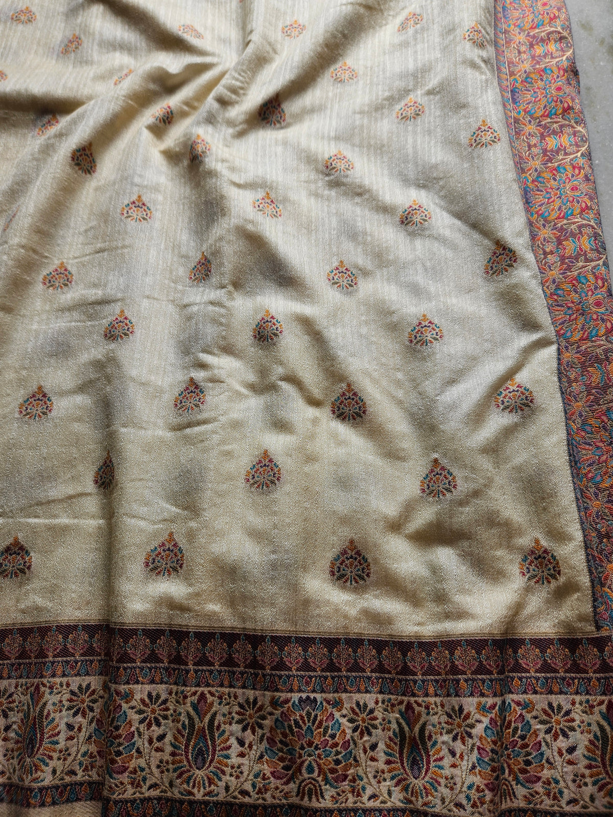 Premium Khaddi Silk Saree — Ivory with Zari Buttis & Banarasi Border