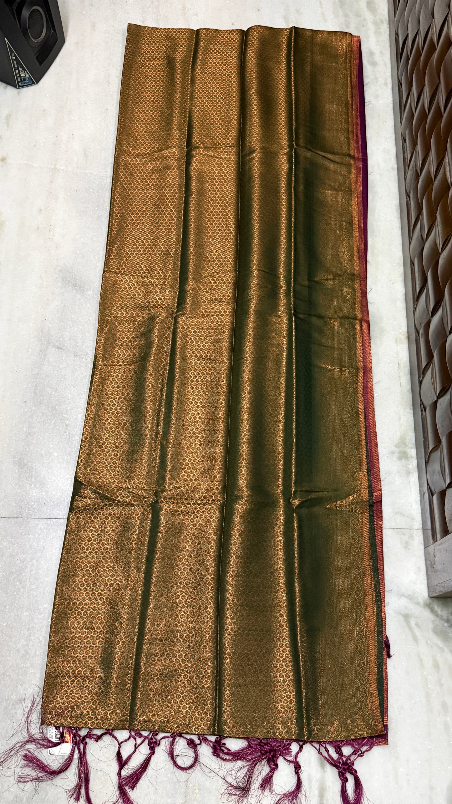 Green & Pink Mulberry Silk Saree with Blouse Piece – Dual Tone Zari Woven Traditional Wedding & Festive Wear