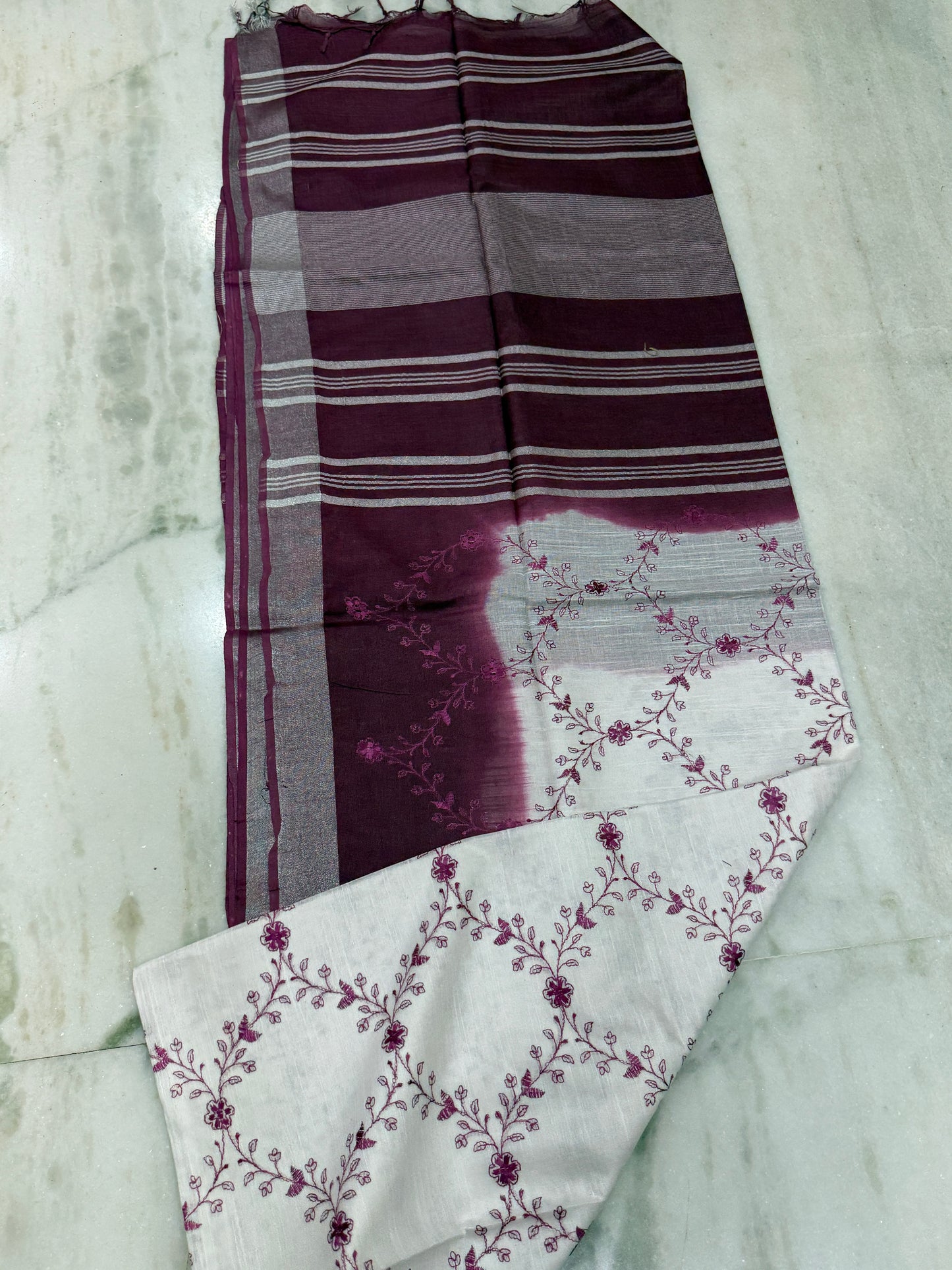 Shop elegant Linen Kantha Stitch Sarees featuring soft fabrics, artistic detailing, and graceful designs perfect for festive, casual, and everyday wear.