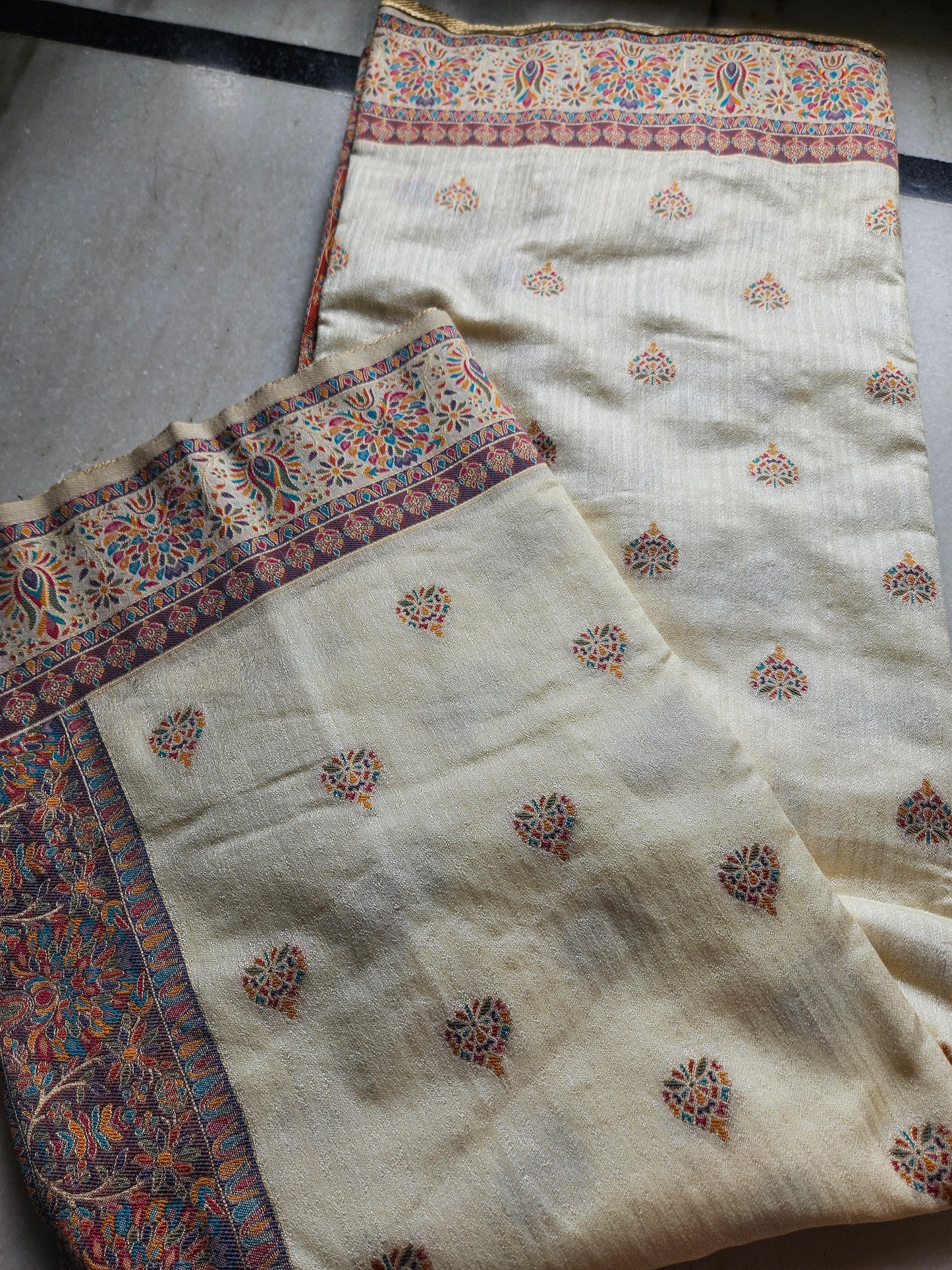 Premium Khaddi Silk Saree — Ivory with Zari Buttis & Banarasi Border