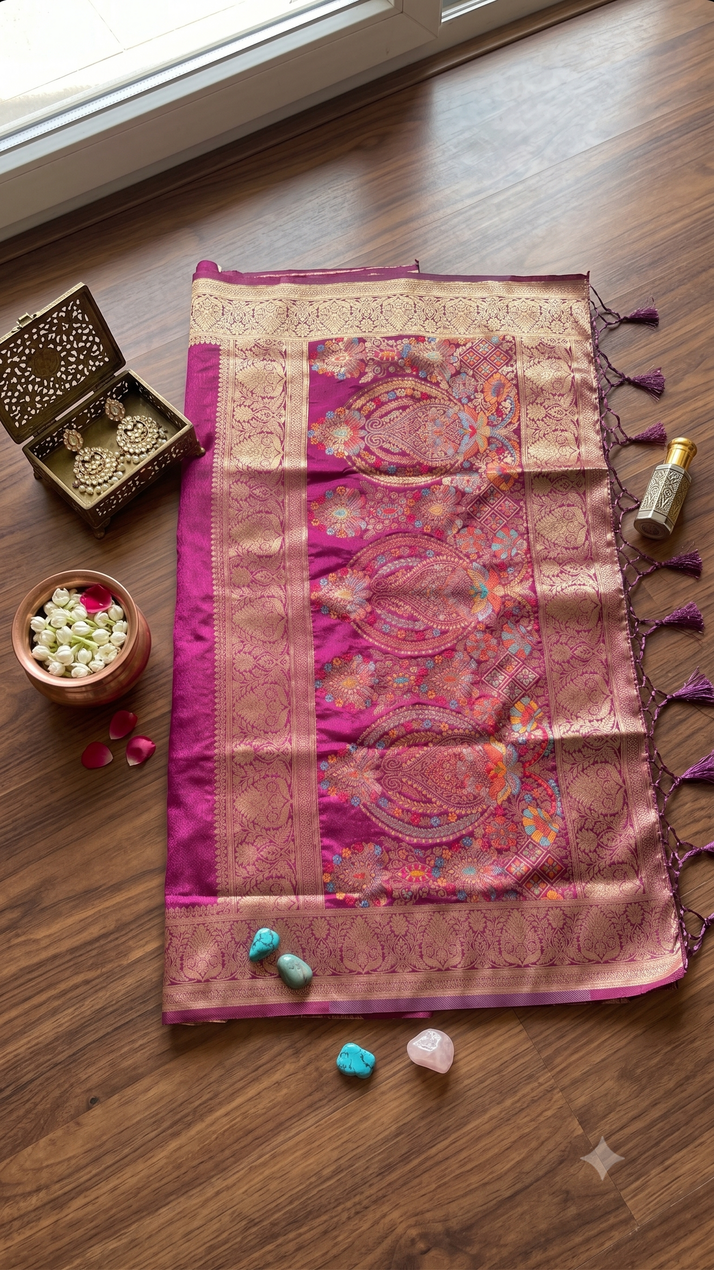 Magenta Meenakari Ghicha Silk Mix Saree with Zari Work & Multicolor Paisley Pallu