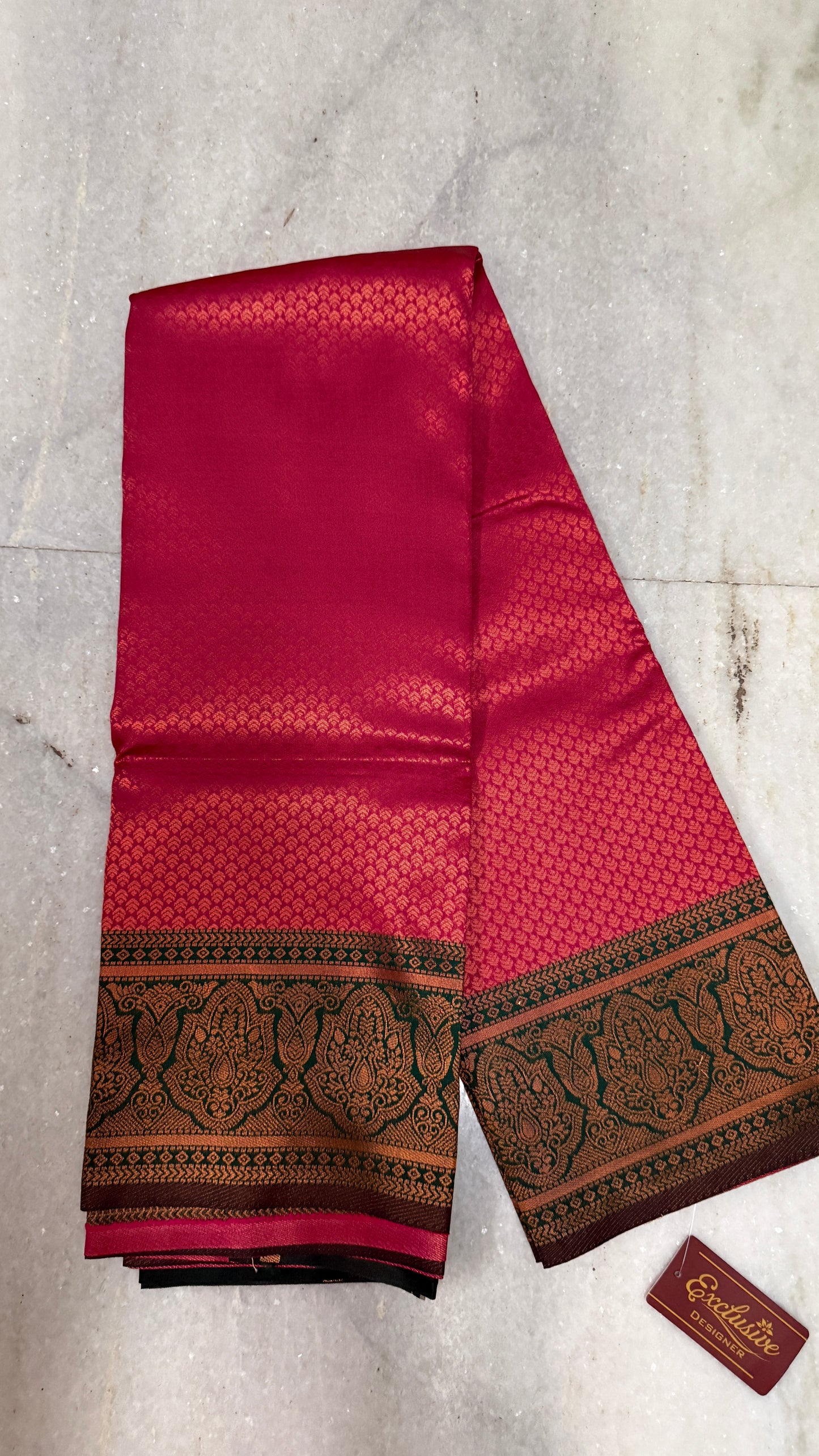 Kanchipuram Silk Saree with Blouse Piece – Red Bridal & Traditional Wear Saree with Rich Zari Border