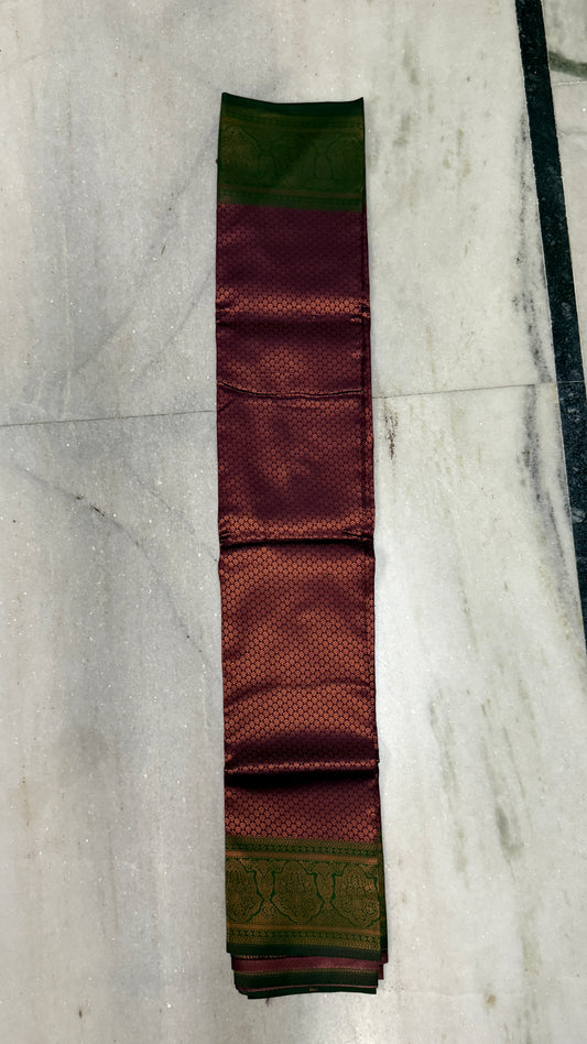 Kanchipuram Silk Saree with Blouse Piece – Maroon Zari Woven Saree with Green Border