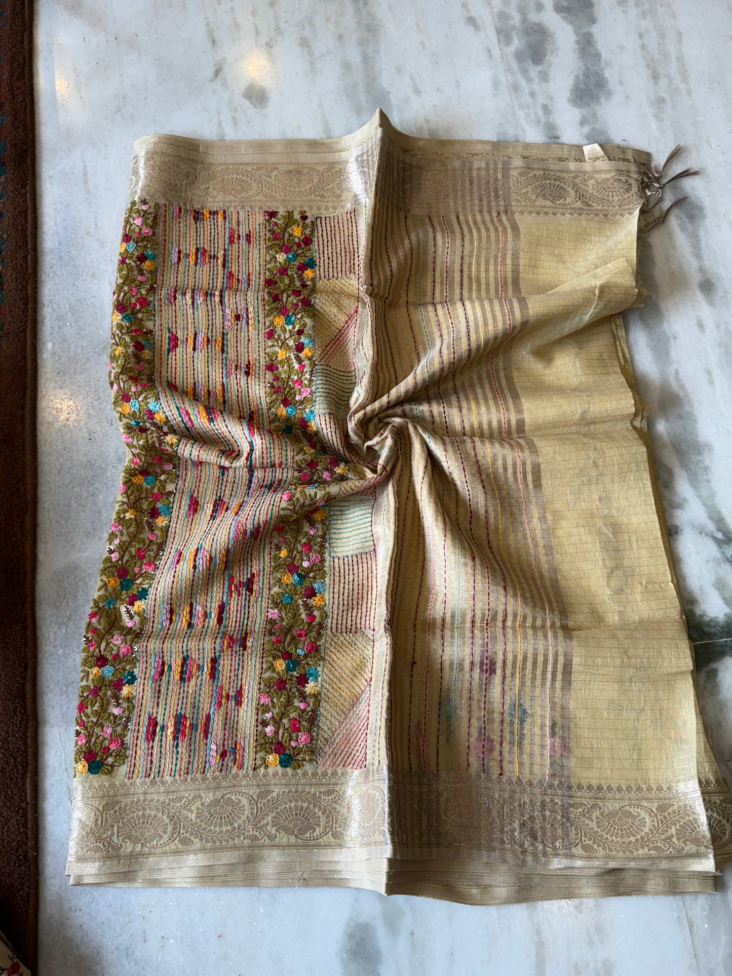 Kaya Kalpo Cream Benarasi Kota Silk Saree with Floral Embroidery Work