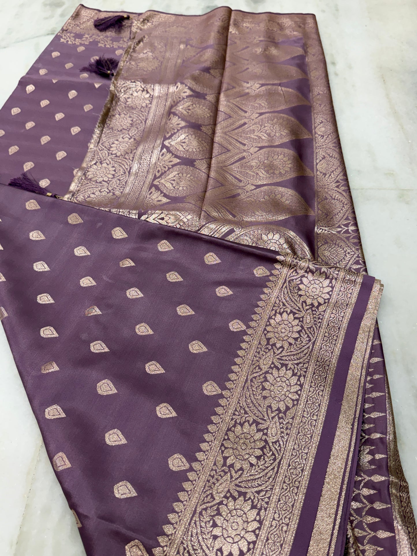 Kaya Kalpo Mauve Purple Satin Weave Saree | Antique Gold Zari Booti Body & Large Leaf Woven Pallu | Bridal & Festive Wear