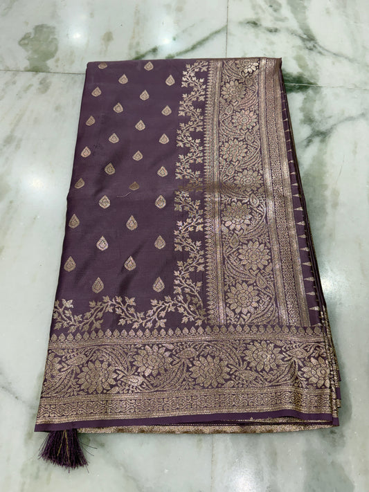 Kaya Kalpo Mauve Purple Satin Weave Saree | Antique Gold Zari Booti Body & Large Leaf Woven Pallu | Bridal & Festive Wear
