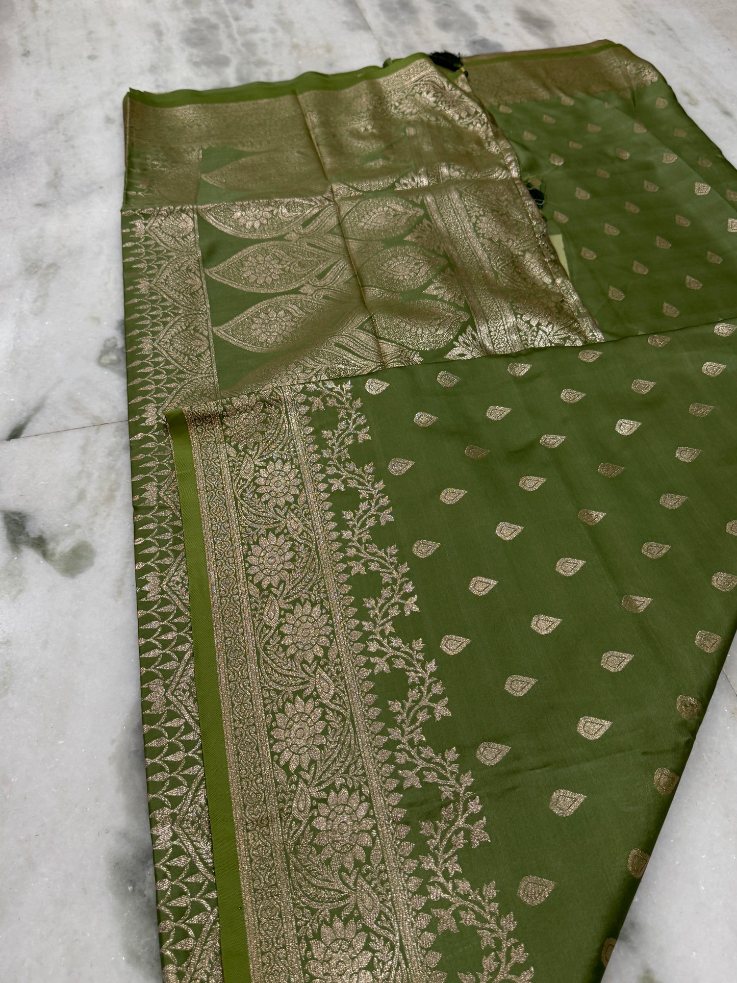 Kaya Kalpo Olive Green Satin Saree | Gold Zari Booti Body & Large Leaf Woven Pallu | Festive & Bridal Wear